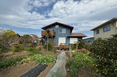 砂浜まで徒歩5分、洗練された町並みが広がる