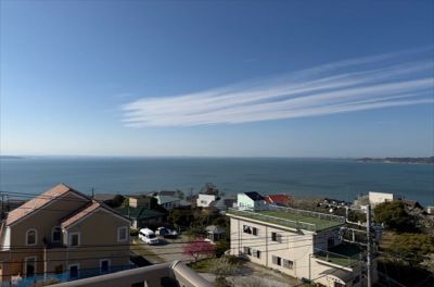 ヒルトップから広がる海街景色